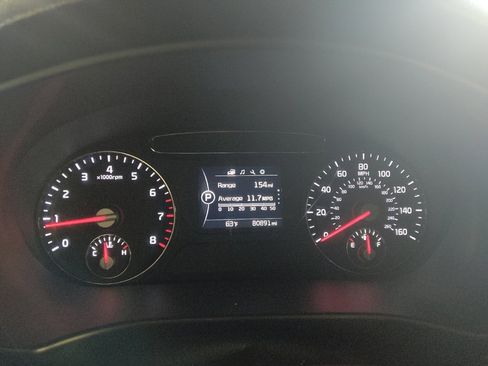 Used 2018 Kia Sorento LX image 23