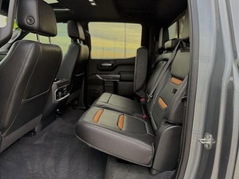 Used 2020 GMC Sierra 1500 AT4 w/ Technology Package image 5