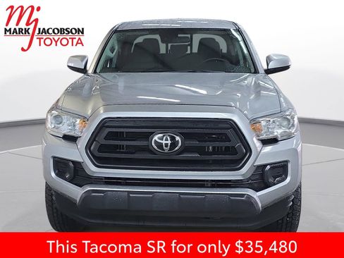 Used 2022 Toyota Tacoma SR image 3