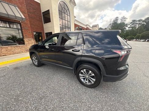 Used 2026 Chevrolet Equinox LT w/ LPO, Floor Liner Package FWD image 13