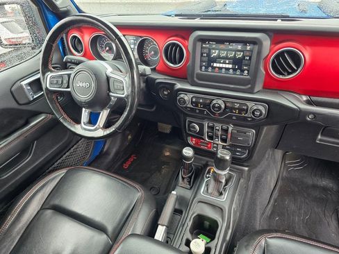 Used 2021 Jeep Gladiator Rubicon w/ Dual Top Group AWD/4WD image 11