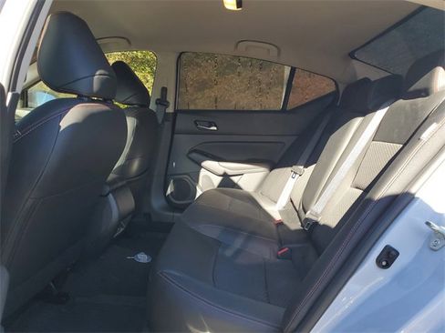 Certified 2025 Nissan Altima 2.5 SR image 28