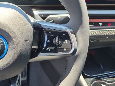 New 2027 BMW i5 eDrive40 w/ Executive Package RWD image 20