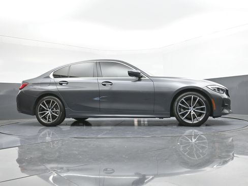 Used 2020 BMW 330i Sedan w/ Convenience Package image 32