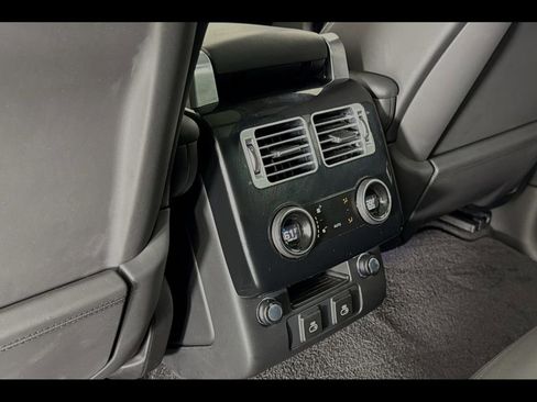 Used 2022 Land Rover Range Rover Westminster Edition image 16
