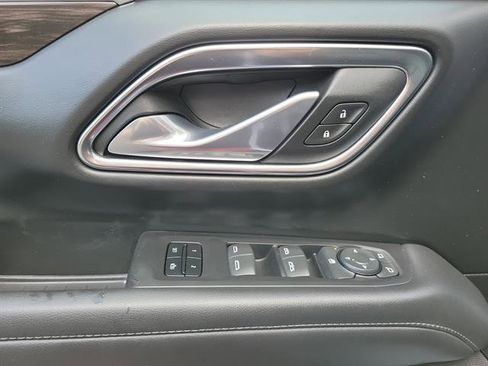 Used 2024 Chevrolet Tahoe LT RWD image 6