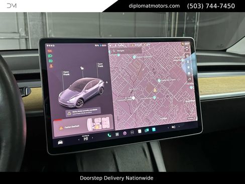 Used 2022 Tesla Model Y Long Range image 16