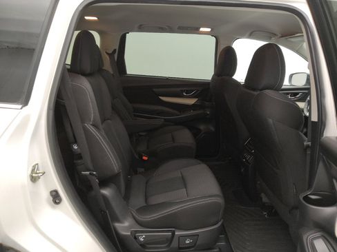 Used 2020 Subaru Ascent Premium w/ Convenience Package image 19