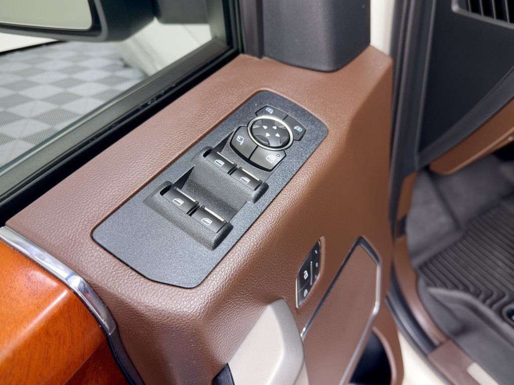 Used 2019 Ford F150 King Ranch w/ Equipment Group 601A Luxury AWD/4WD image 15