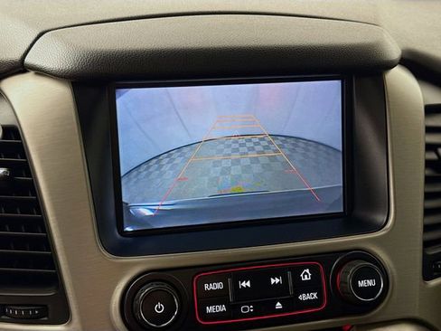 Used 2015 GMC Yukon Denali w/ Touring Package AWD/4WD image 16