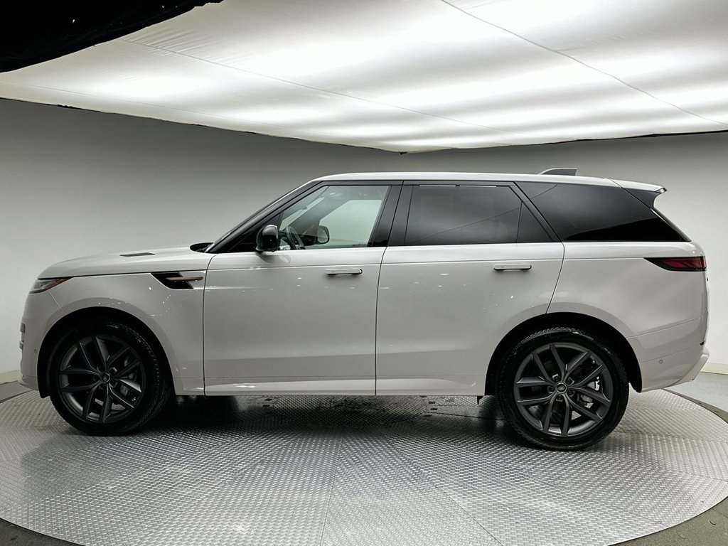 Used 2025 Land Rover Range Rover Sport Dynamic SE AWD/4WD image 10