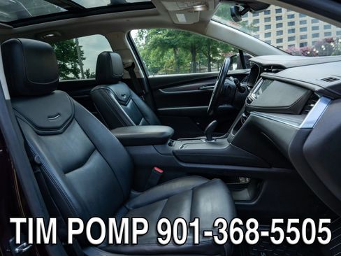 Used 2017 Cadillac XT5 Luxury w/ Driver Awareness Package FWD image 17