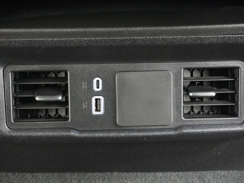 Used 2025 Chevrolet Silverado 1500 Custom image 28