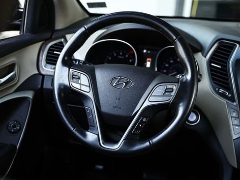 Used 2018 Hyundai Santa Fe SE w/ SE Premium Package 02 FWD image 27