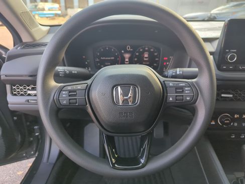 Certified 2025 Honda Accord SE image 23