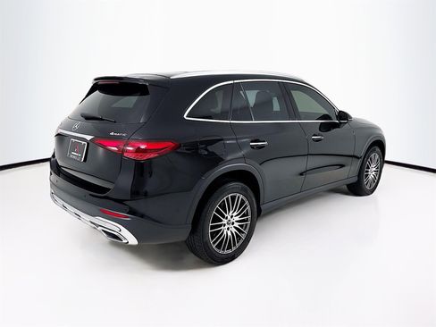 Certified 2024 Mercedes-Benz GLC 300 4MATIC image 8