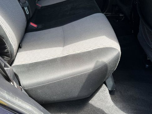 Used 2018 Toyota 4Runner SR5 AWD/4WD image 21