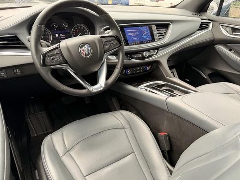Used 2022 Buick Enclave Essence w/ Experience Buick Package AWD/4WD image 7
