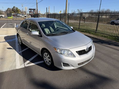 Used 2010 Toyota Corolla image 8