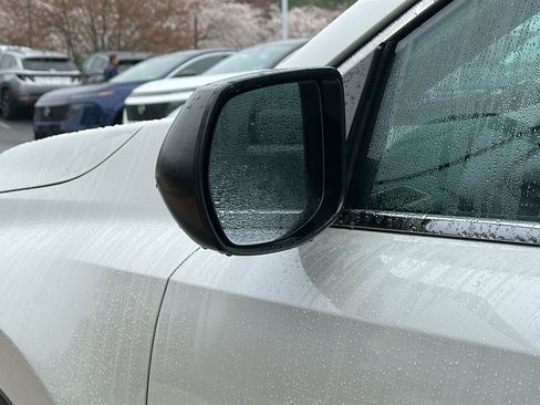 Used 2017 Honda CR-V LX image 11