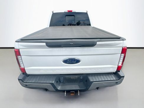 Used 2018 Ford F250 Lariat w/ Lariat Ultimate Package AWD/4WD image 29