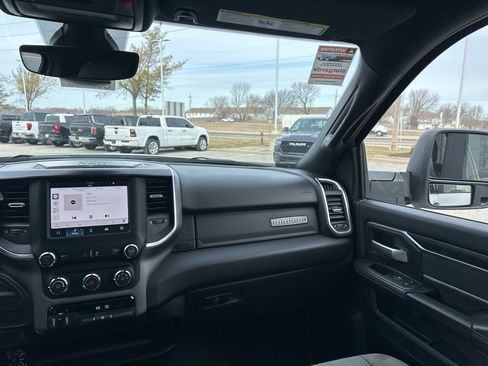 Used 2024 RAM 3500 Big Horn image 55