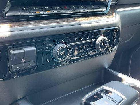 Used 2024 Chevrolet Silverado 1500 RST w/ All Star Edition Plus AWD/4WD image 18