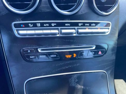Used 2019 Mercedes-Benz GLC 300 4MATIC image 13