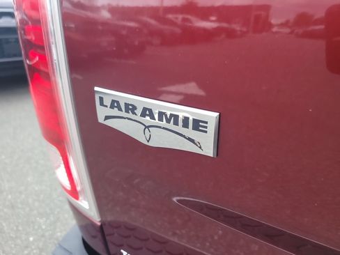 Used 2016 RAM 1500 Laramie w/ Convenience Group AWD/4WD image 8