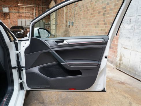 Used 2018 Volkswagen GTI SE w/ SE Leather Package FWD image 48