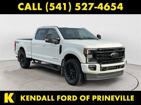 Used 2022 Ford F350 Lariat w/ Black Appearance Package image 7