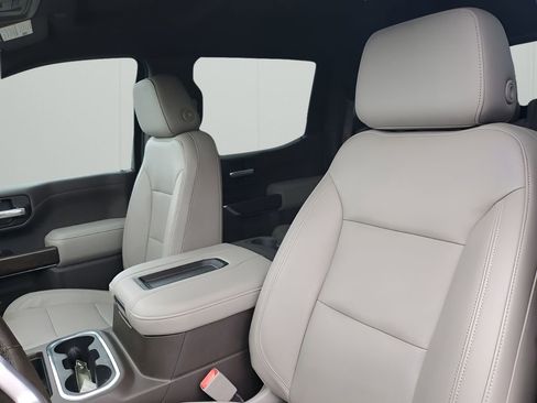 Used 2020 GMC Sierra 1500 SLT image 31