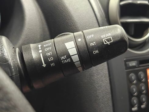 Used 2011 Nissan Rogue SV AWD/4WD image 12