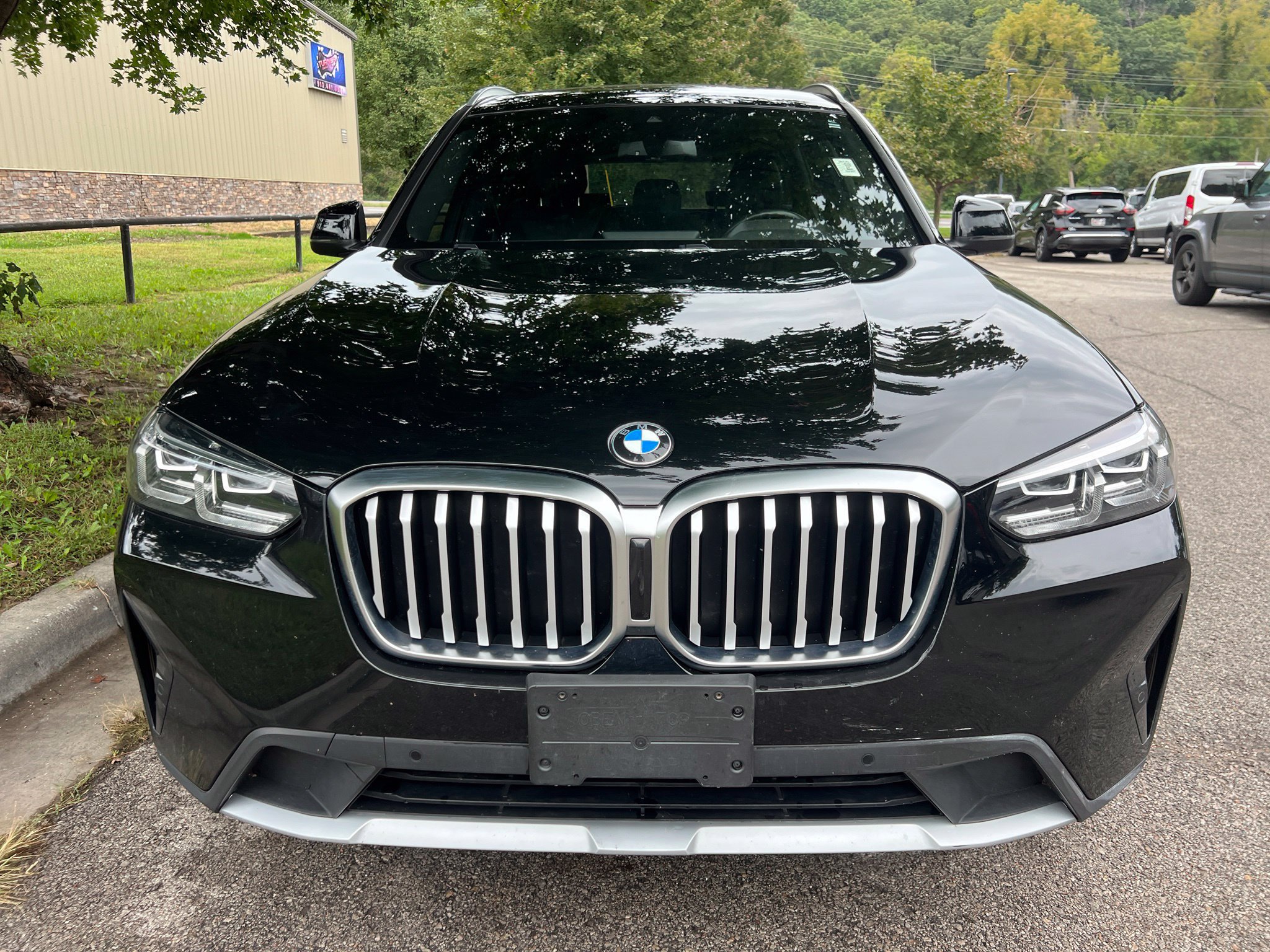 Used 2022 BMW X3 xDrive30i w/ Convenience Package AWD/4WD image 2