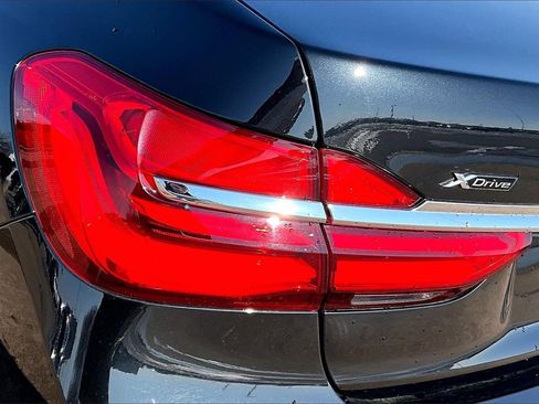 Used 2018 BMW 750i xDrive 750i xDrive image 30