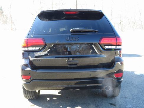 Used 2020 Jeep Grand Cherokee Altitude image 6