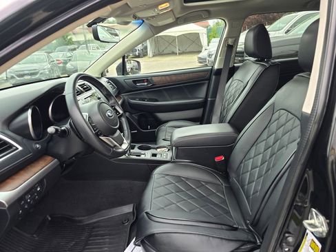 Used 2019 Subaru Outback 2.5i Limited AWD/4WD image 17