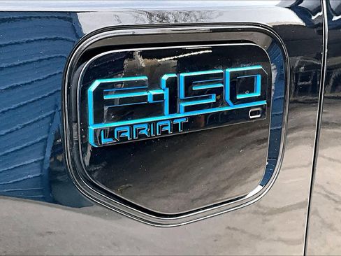 Used 2025 Ford F150 Lightning Lariat image 13