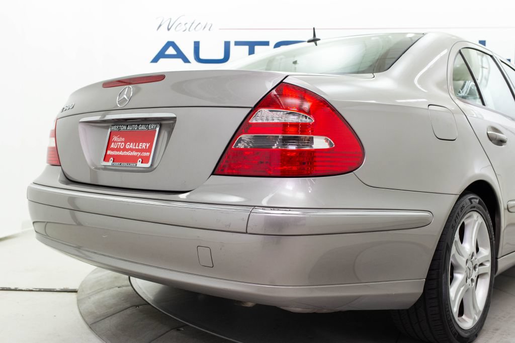 Used 2005 Mercedes-Benz E 500 Sedan w/ Lighting Pkg image 12