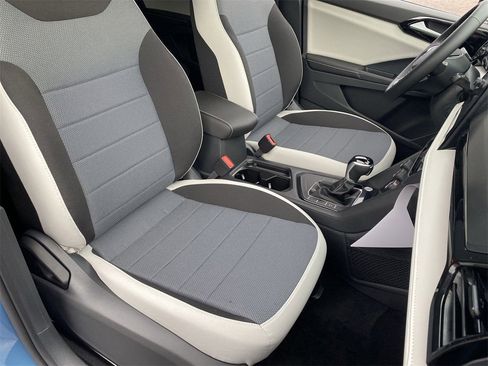 New 2026 Volkswagen Taos S image 7