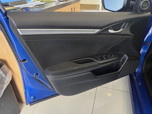 Certified 2017 Honda Civic EX-T image 12