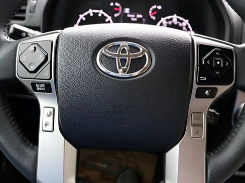 Used 2023 Toyota 4Runner SR5 image 23