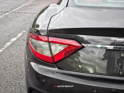Used 2018 Maserati GranTurismo Sport RWD image 19