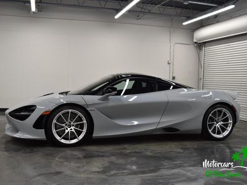 Used 2025 McLaren 750S image 7