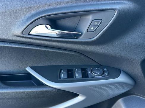 New 2026 Chevrolet Trax LS image 11