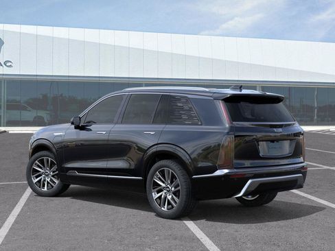 New 2026 Cadillac Vistiq Luxury w/ LPO, Floor Liner Package AWD/4WD image 3