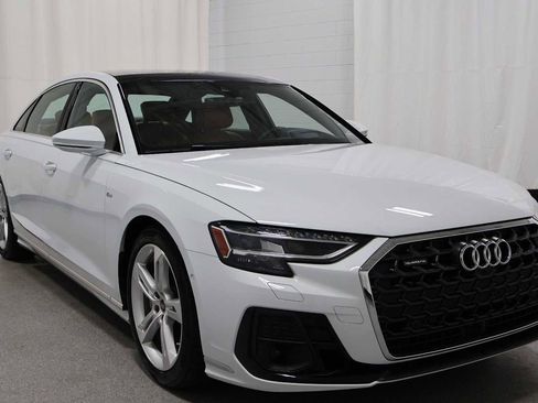 Used 2025 Audi A8 L 3.0T AWD/4WD image 13