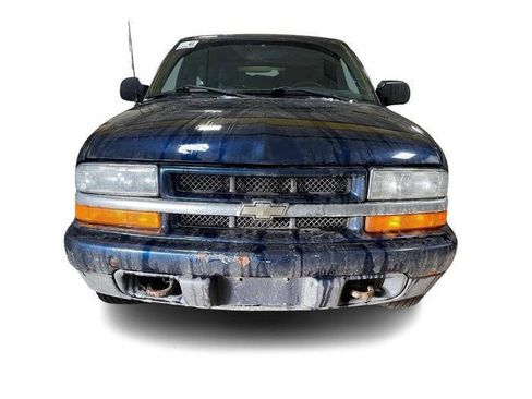 Used 2002 Chevrolet Blazer LS w/ Preferred Equipment Group image 9