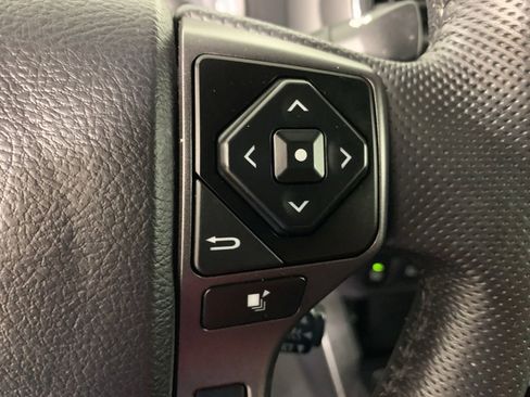 Used 2023 Toyota Tacoma TRD Sport w/ Advanced Technology Package image 21