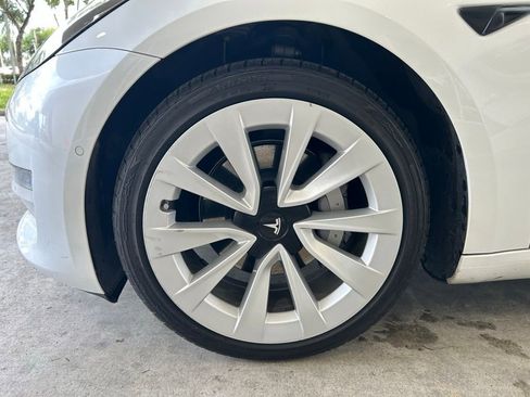 Used 2021 Tesla Model 3 Standard Range Plus RWD image 12